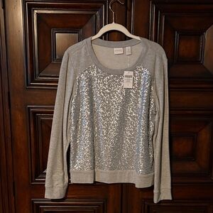Chico's Light Gray Knit Top with Sequin Front Sweatshirt Size 1